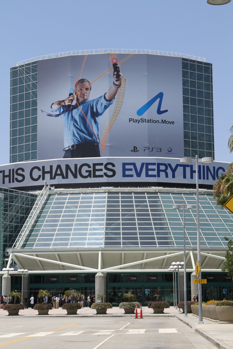 Illustration for article titled The Giant Video Game Banners E3 Didn't Want You To See